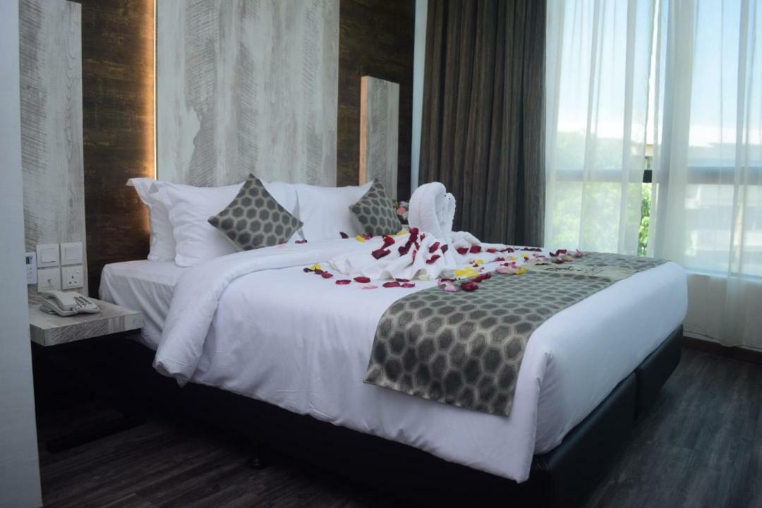 Rest And Comfort Boutique Hotel Kuala Terengganu Kültér fotó